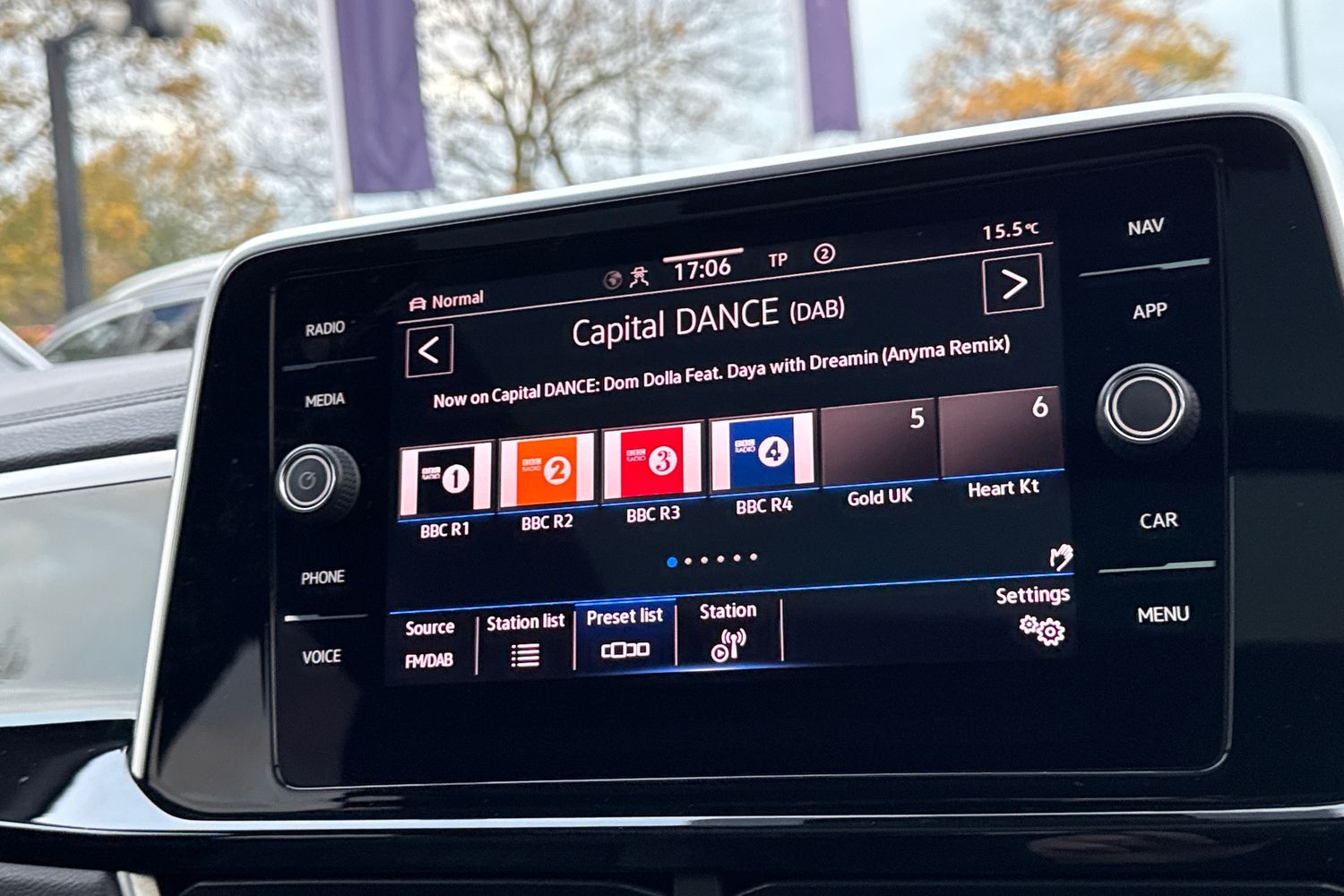 Used Volkswagen T-Roc 2023 for sale - 76469264: Photo 28