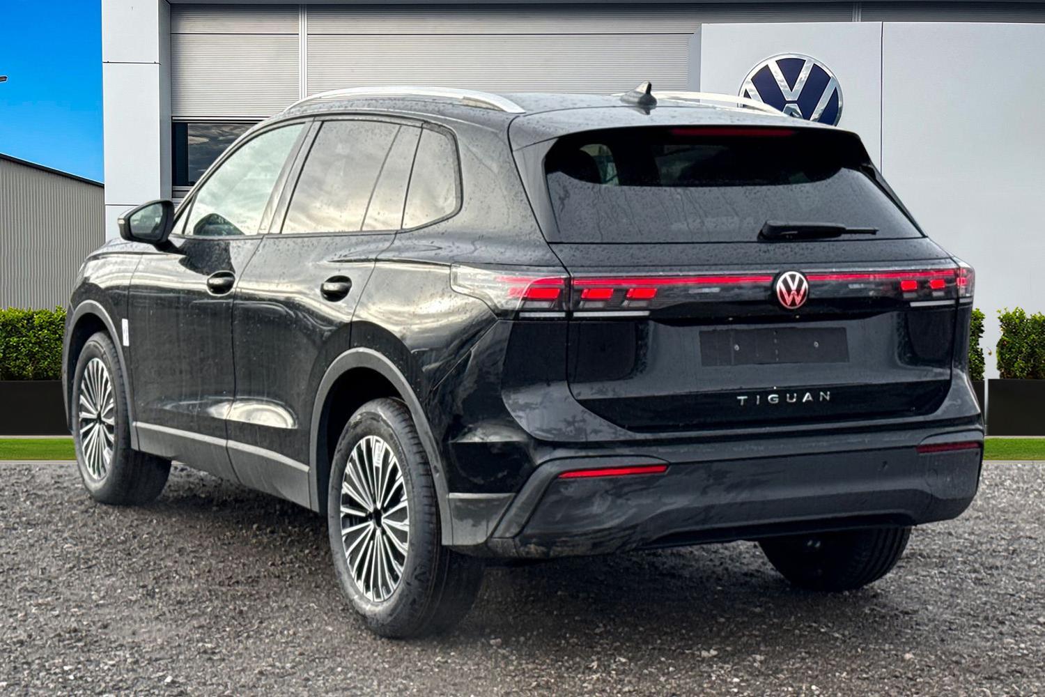 Used Volkswagen Tiguan 2026 for sale - 77313022: Photo 2