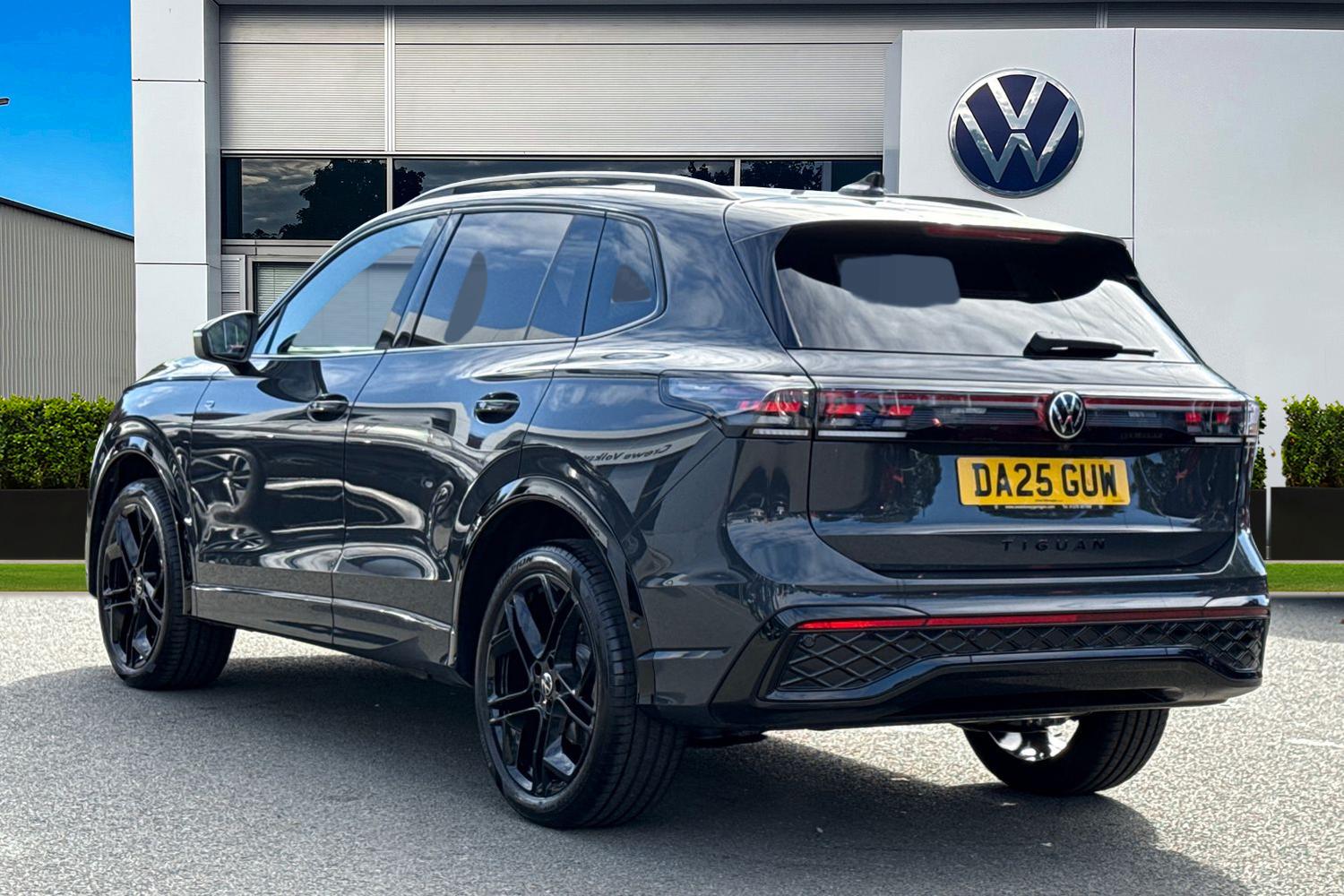 Used Volkswagen Tiguan 2025 for sale - 76194092: Photo 2