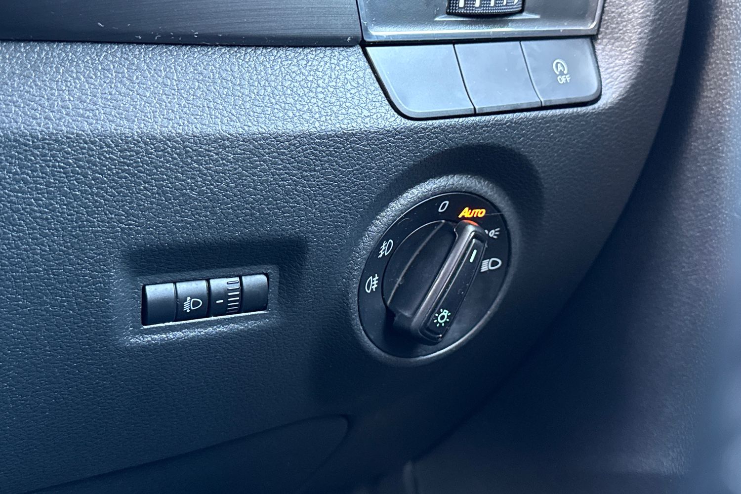 Used Skoda Fabia 2015 for sale - 76705484: Photo 24