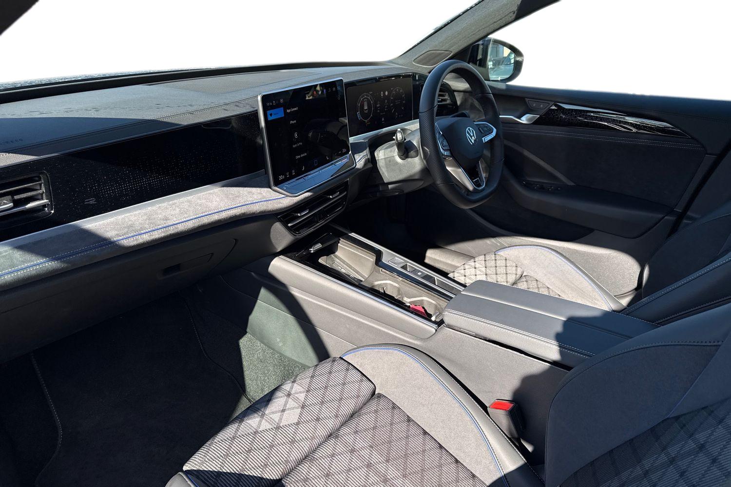 Used Volkswagen Passat 2025 for sale - 78122418: Photo 14