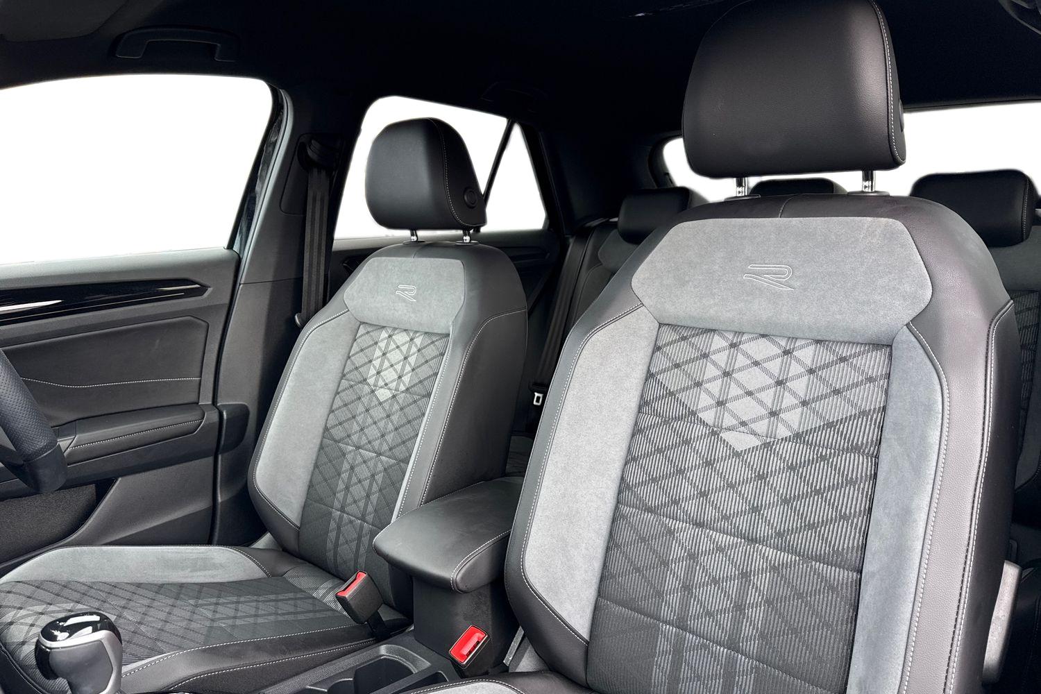 Used Volkswagen T-Roc 2025 for sale - 77728795: Photo 11