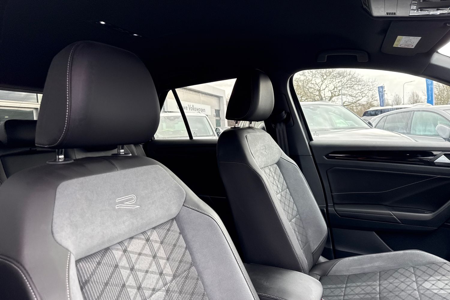 Used Volkswagen T-Roc 2025 for sale - 77728795: Photo 21