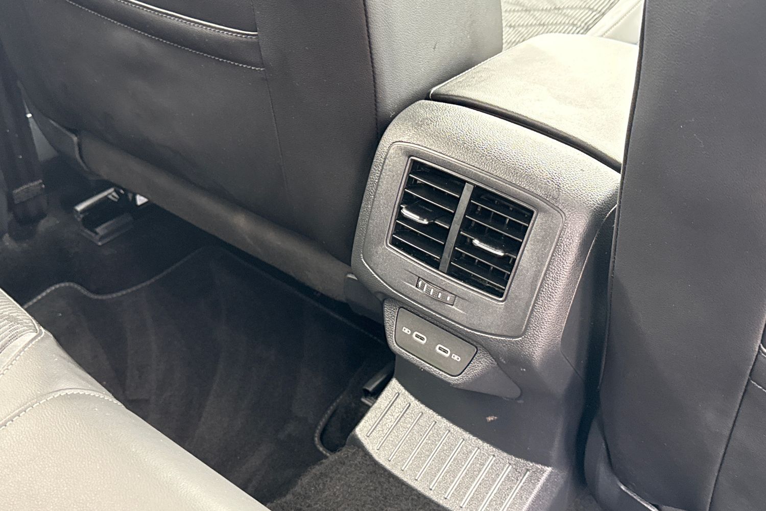 Used Volkswagen T-Roc 2025 for sale - 77728795: Photo 38