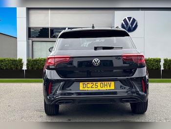 Used Volkswagen T-Roc 2025 for sale - 77728795: Photo