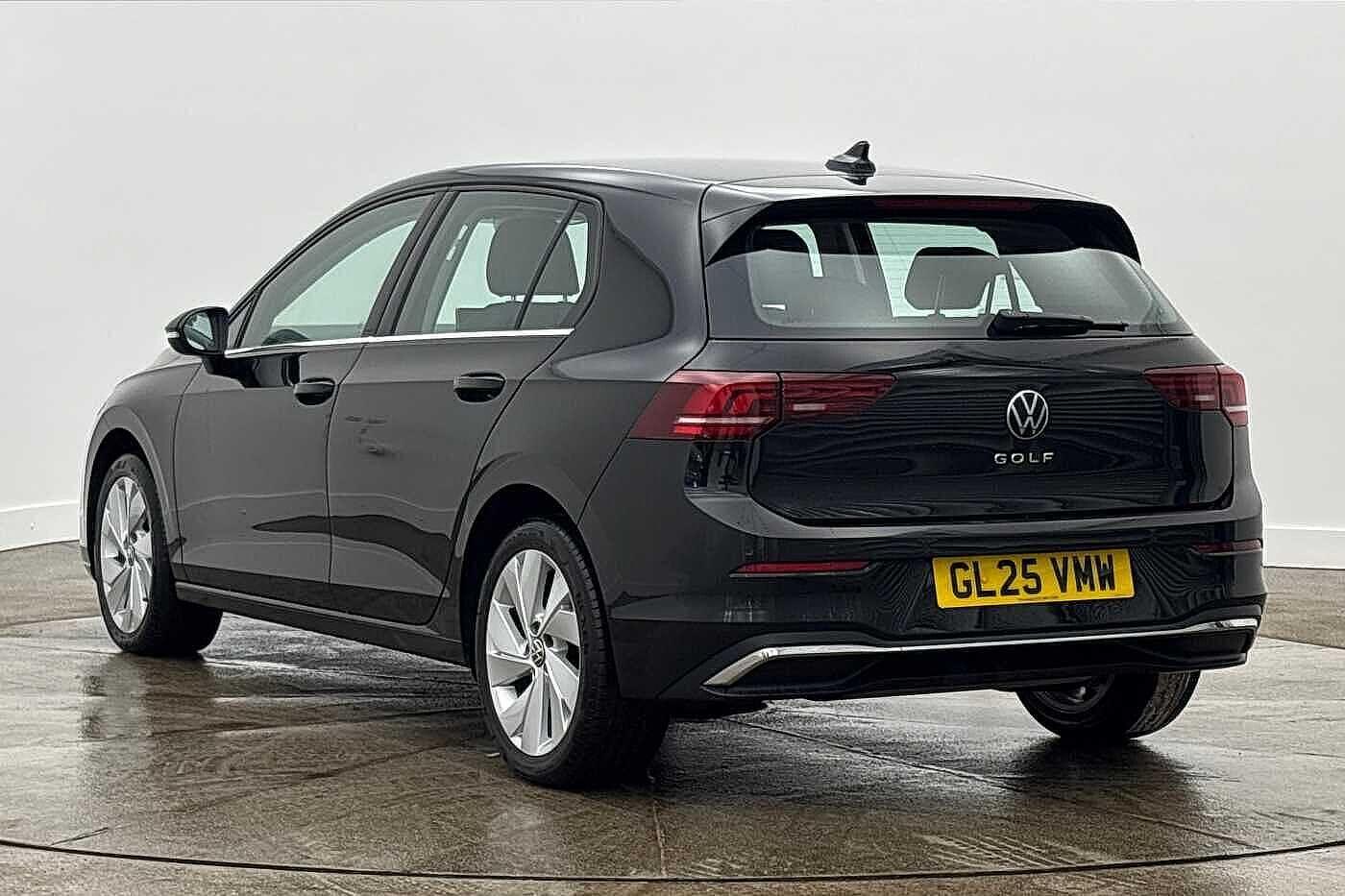 Used Volkswagen Golf 2025 for sale - 77879115: Photo 3