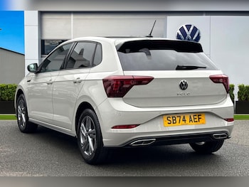 Used Volkswagen Polo 2024 for sale - 76194193: Photo 2