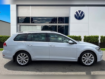 Used Volkswagen Golf 2018 for sale - 78904669: Photo