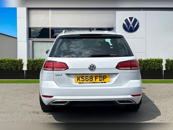 Used Volkswagen Golf 2018 for sale - 78904669: Photo