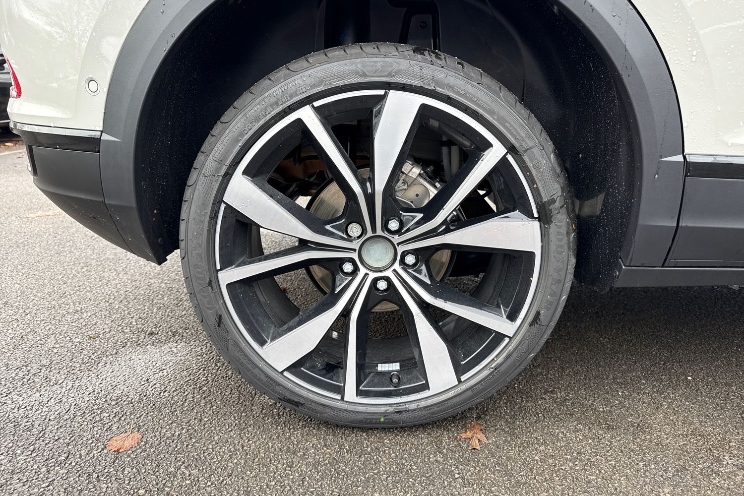 Used Volkswagen T-Roc 2025 for sale - 76805274: Photo 11