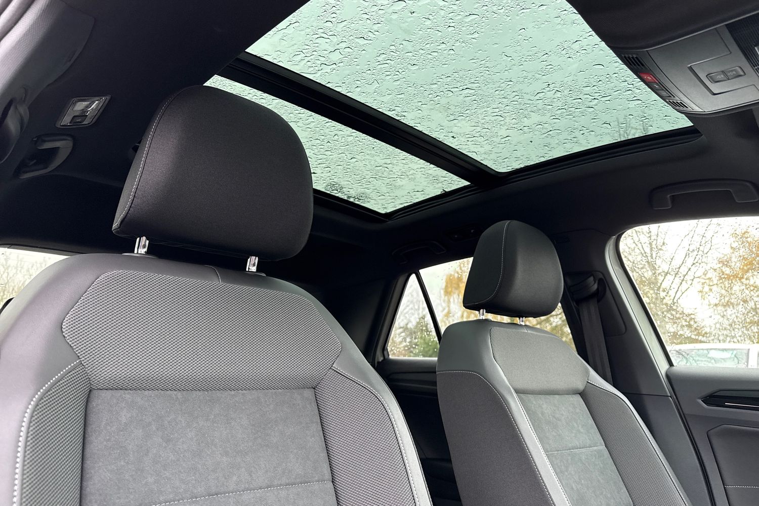 Used Volkswagen T-Roc 2025 for sale - 76805274: Photo 23