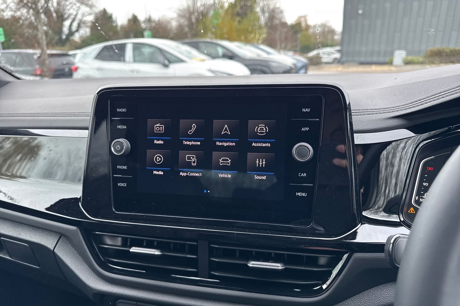 Used Volkswagen T-Roc 2025 for sale - 76805274: Photo 42