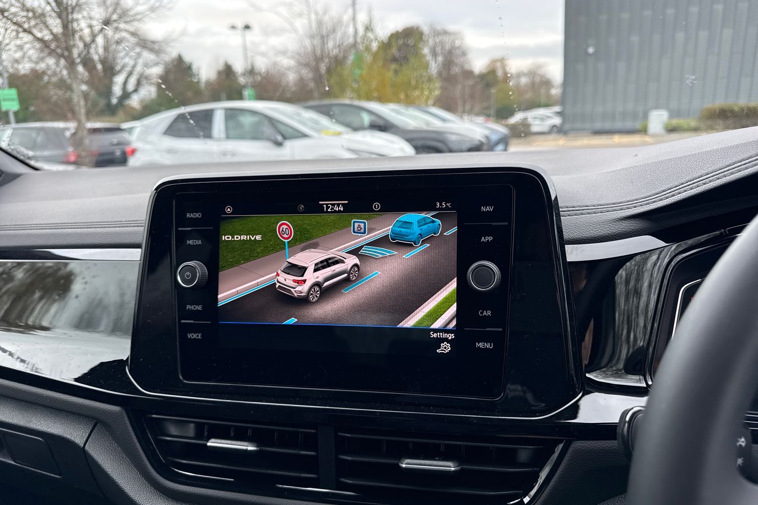 Used Volkswagen T-Roc 2025 for sale - 76805274: Photo 48