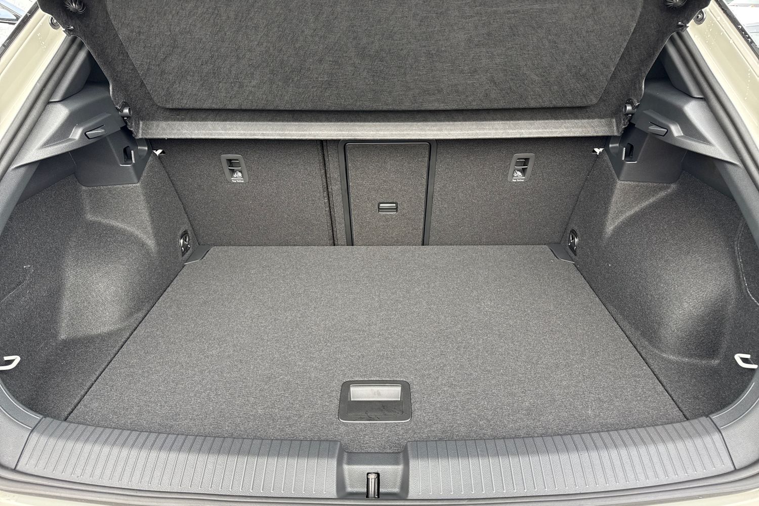 Used Volkswagen T-Roc 2025 for sale - 76805274: Photo 6