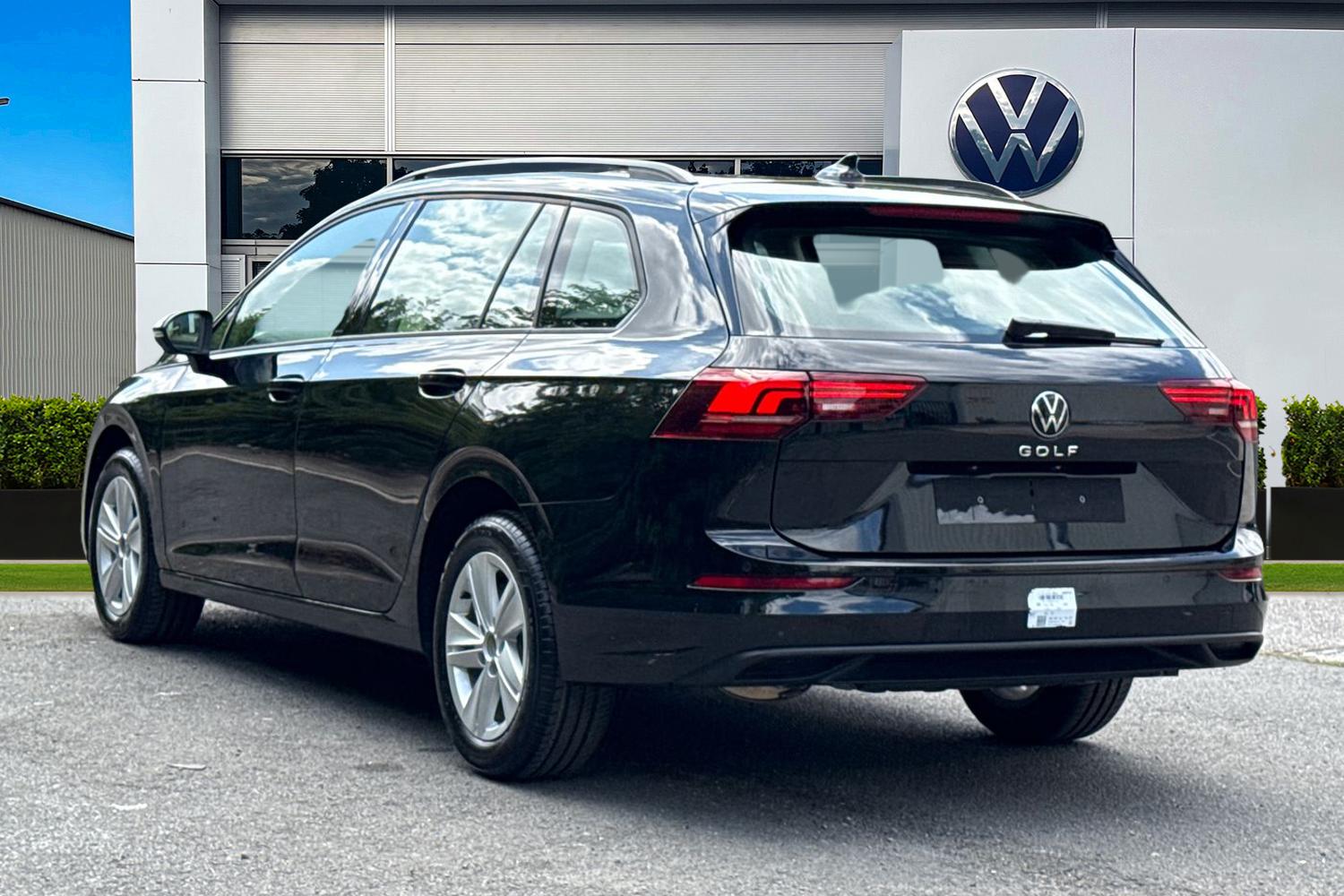 Used Volkswagen Golf 2025 for sale - 76488350: Photo 2