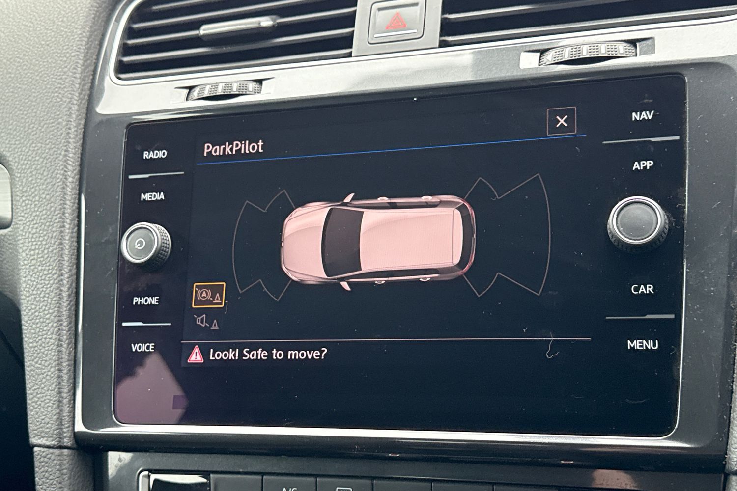 Used Volkswagen Golf 2018 for sale - 76827893: Photo 32