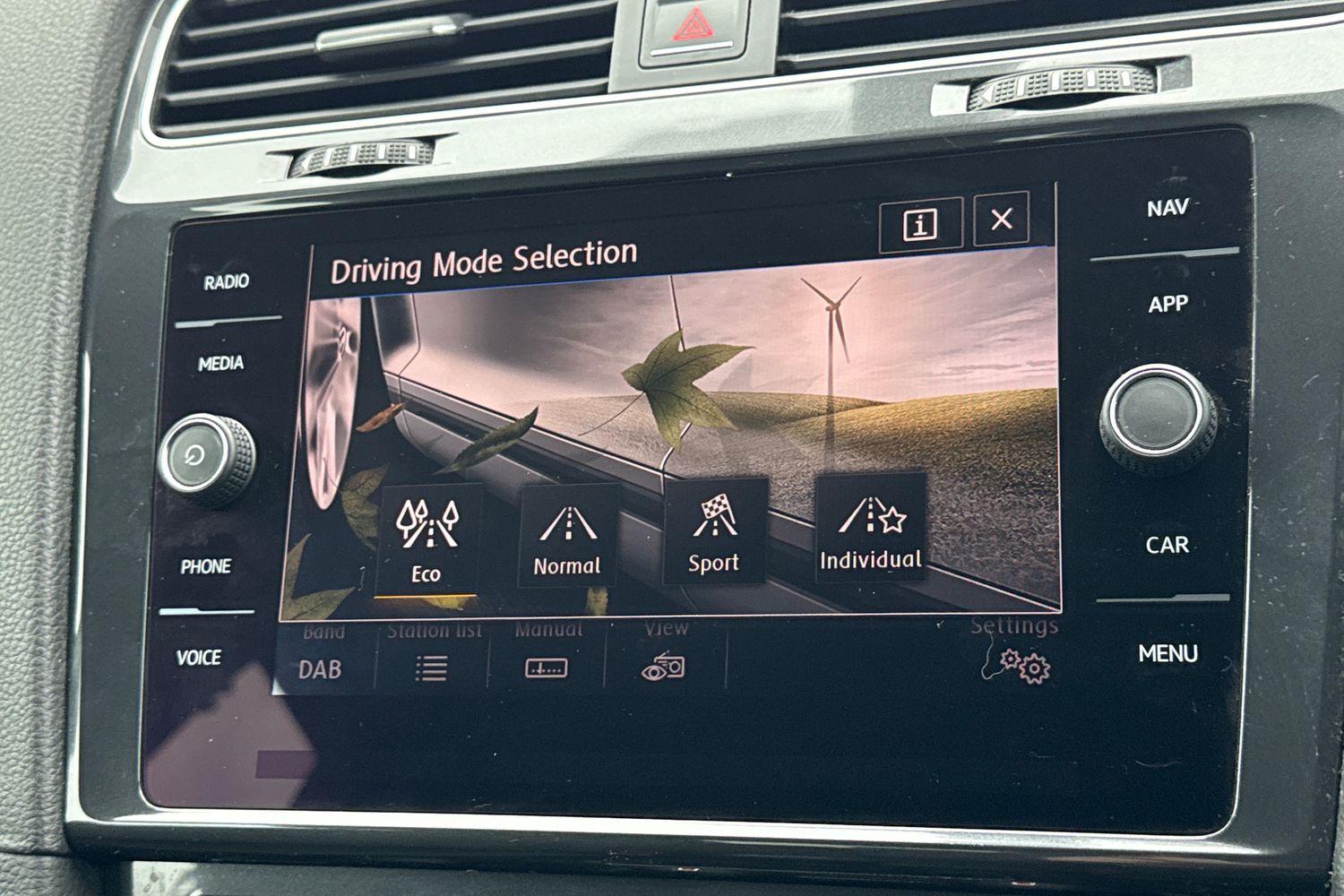 Used Volkswagen Golf 2018 for sale - 76827893: Photo 33