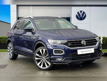 Used Volkswagen T-Roc 2021 for sale - 77527275: Photo