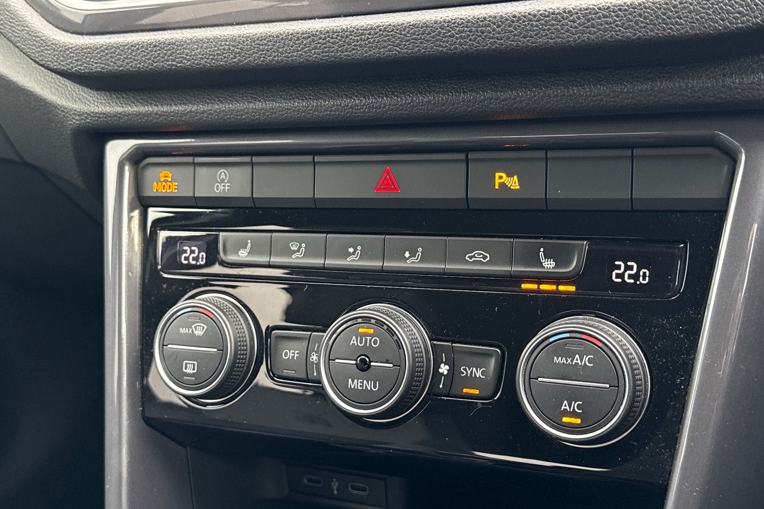 Used Volkswagen T-Roc 2021 for sale - 77527275: Photo 33