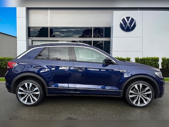 Used Volkswagen T-Roc 2021 for sale - 77527275: Photo