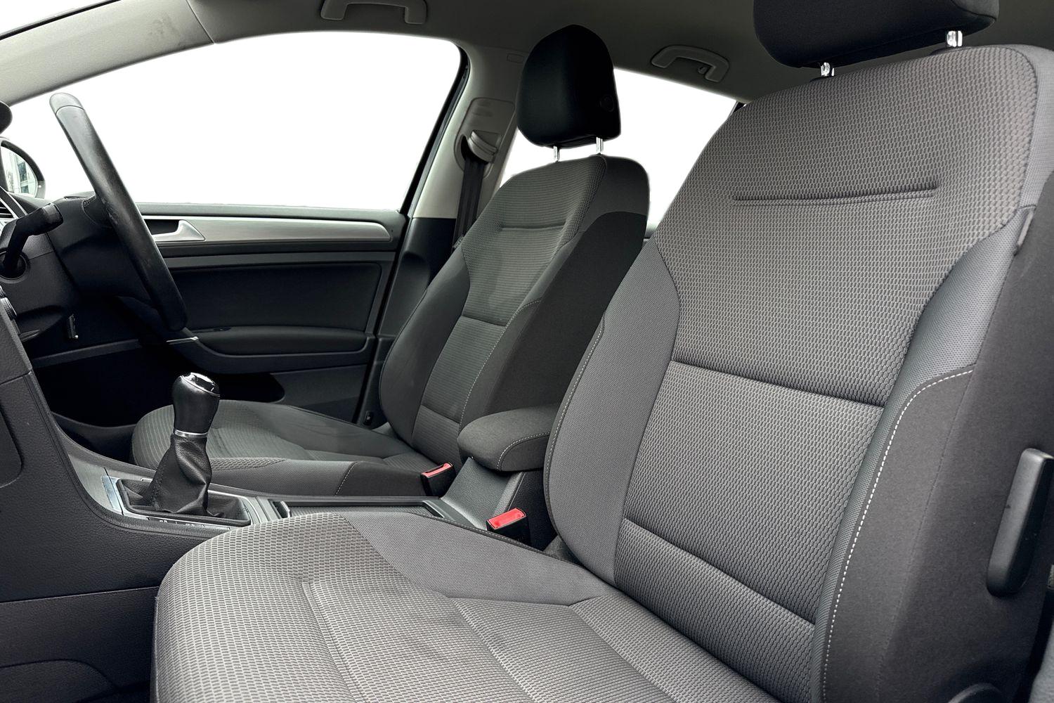 Used Volkswagen Golf 2016 for sale - 77071949: Photo 16