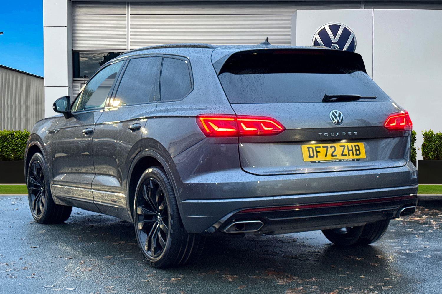 Used Volkswagen Touareg 2023 for sale - 76884242: Photo 2