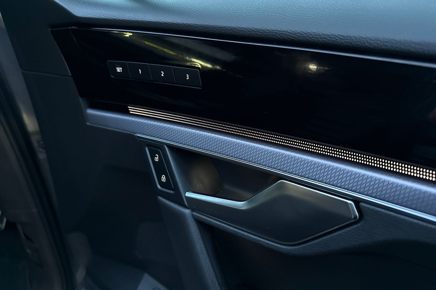 Used Volkswagen Touareg 2023 for sale - 76884242: Photo 21