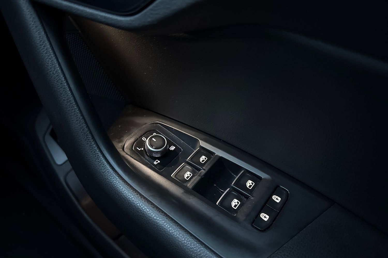 Used Volkswagen Touareg 2023 for sale - 76884242: Photo 25