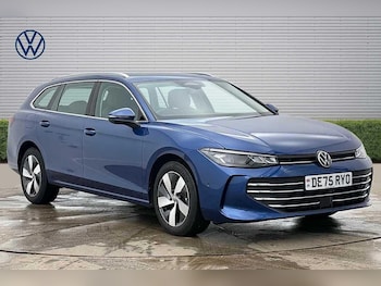 Used Volkswagen Passat 2025 for sale - 78981111: Photo