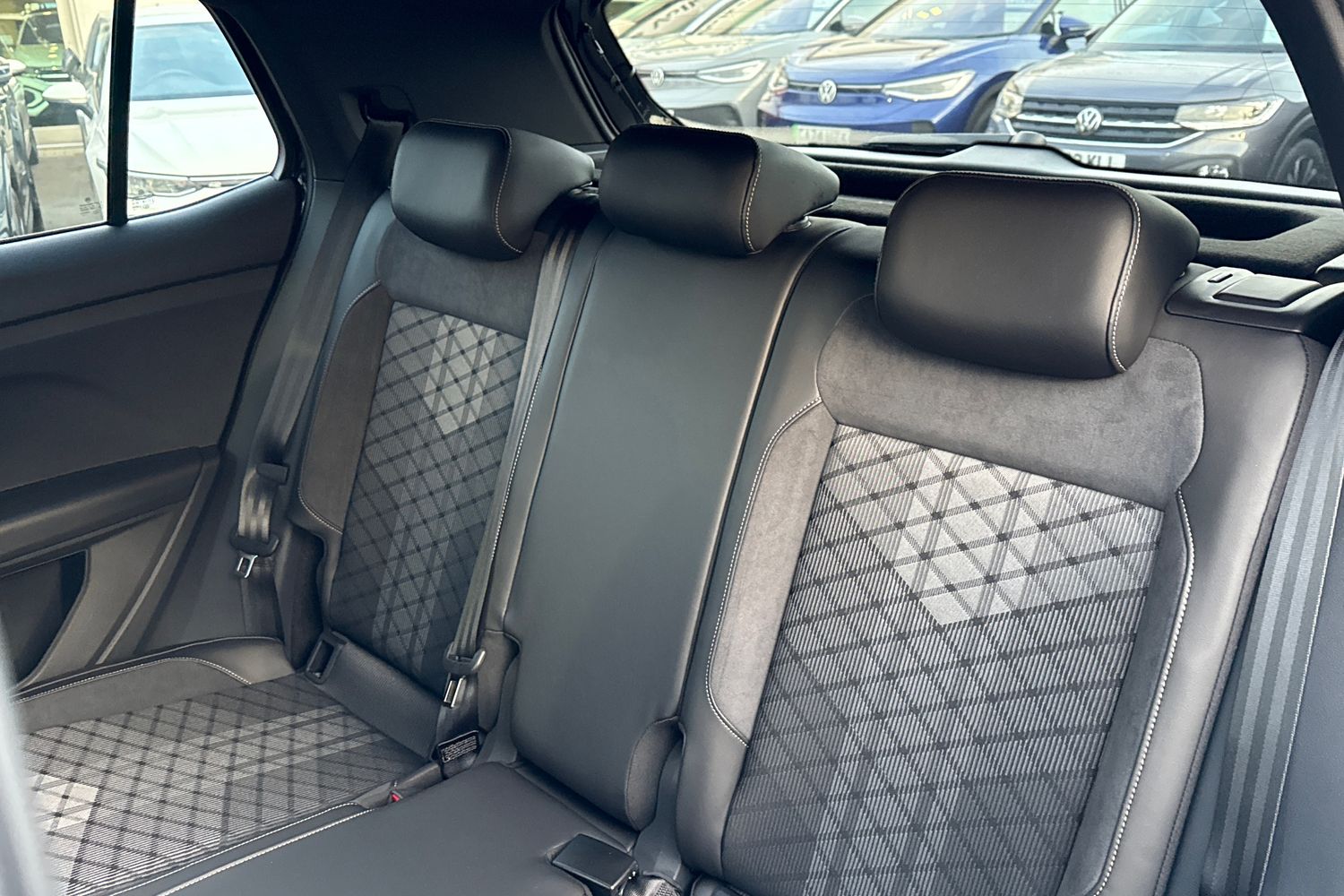 Used Volkswagen T-Cross 2024 for sale - 76662264: Photo 14