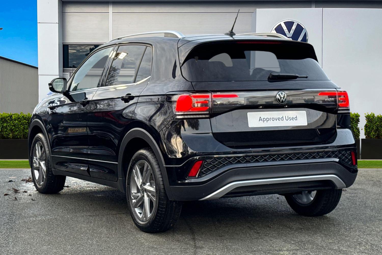 Used Volkswagen T-Cross 2024 for sale - 76662264: Photo 2