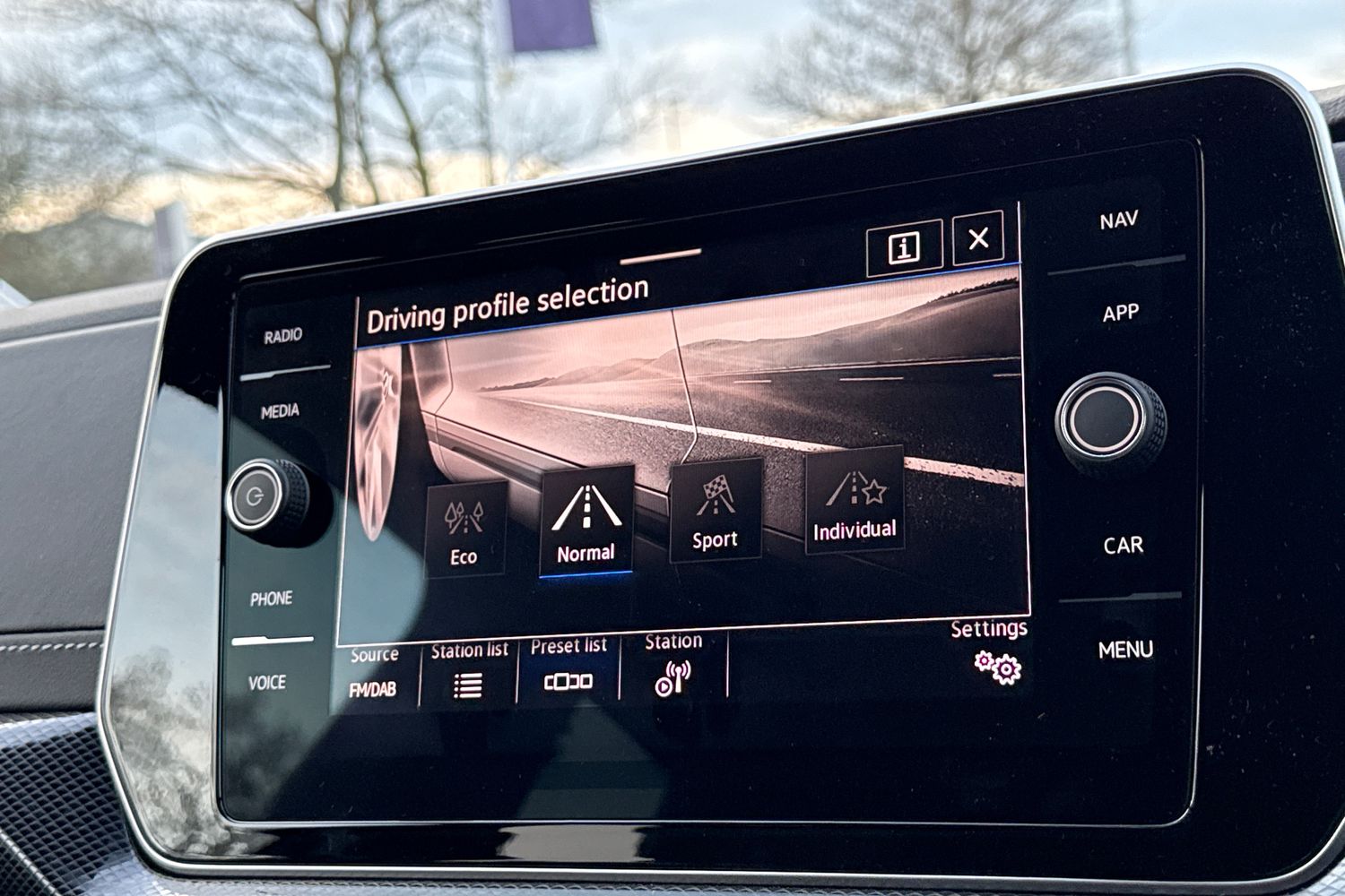 Used Volkswagen T-Cross 2024 for sale - 76662264: Photo 32