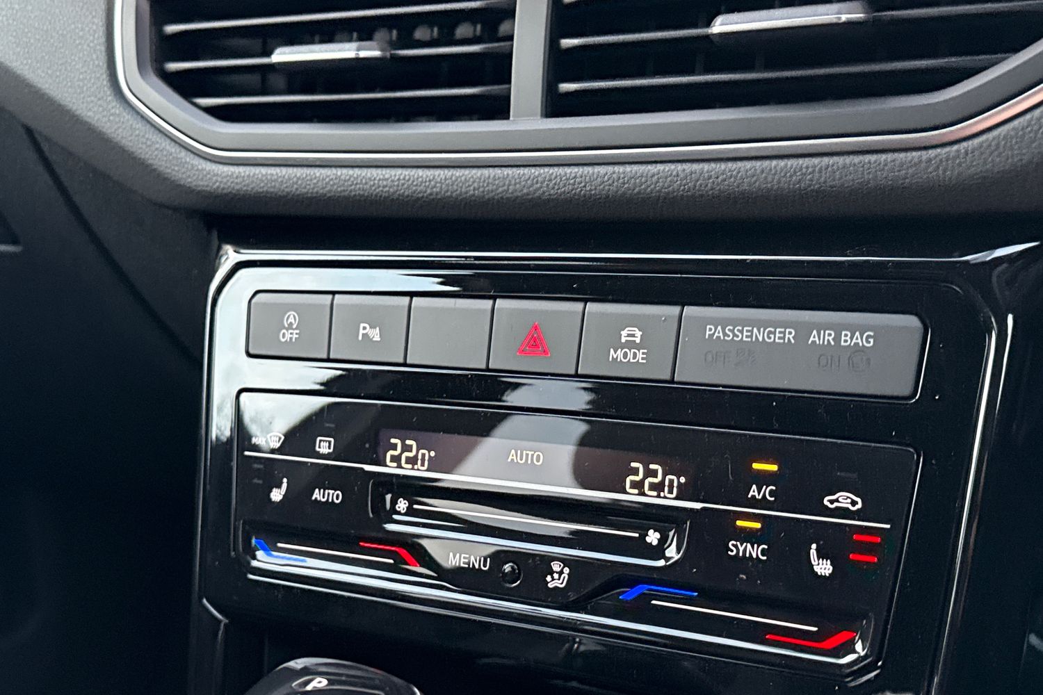 Used Volkswagen T-Cross 2024 for sale - 76662264: Photo 34