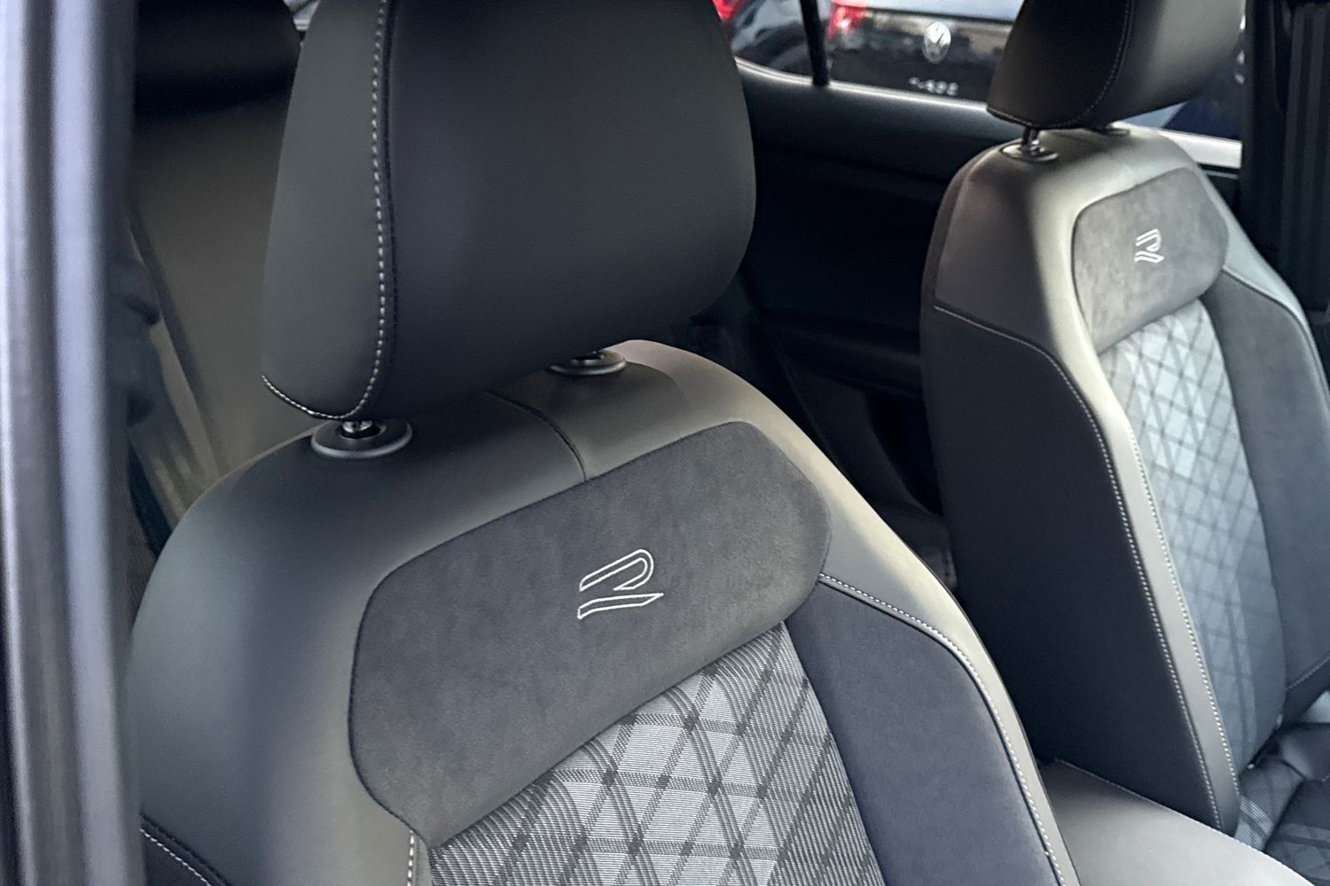 Used Volkswagen T-Cross 2024 for sale - 76662264: Photo 36