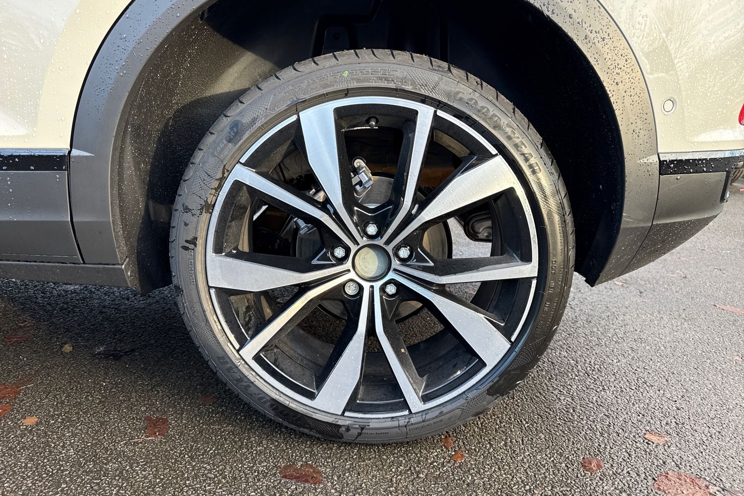 Used Volkswagen T-Roc 2025 for sale - 76985353: Photo 10