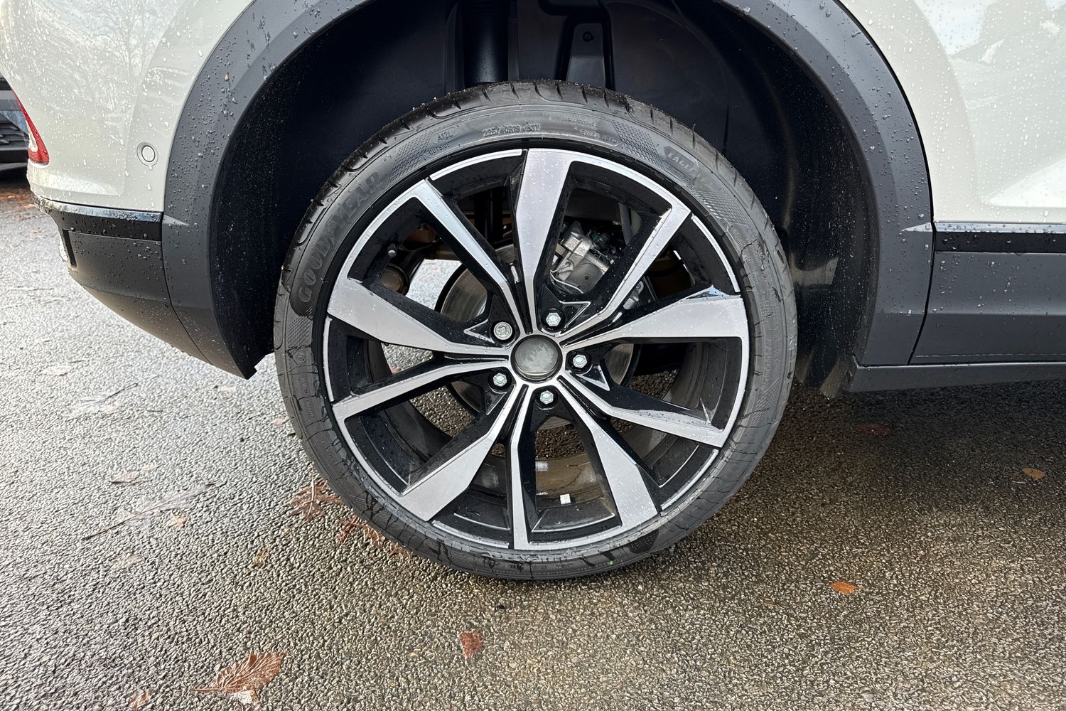 Used Volkswagen T-Roc 2025 for sale - 76985353: Photo 11