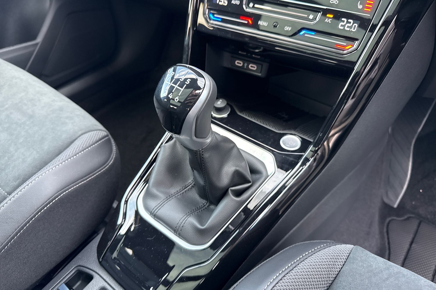 Used Volkswagen T-Roc 2025 for sale - 76985353: Photo 22