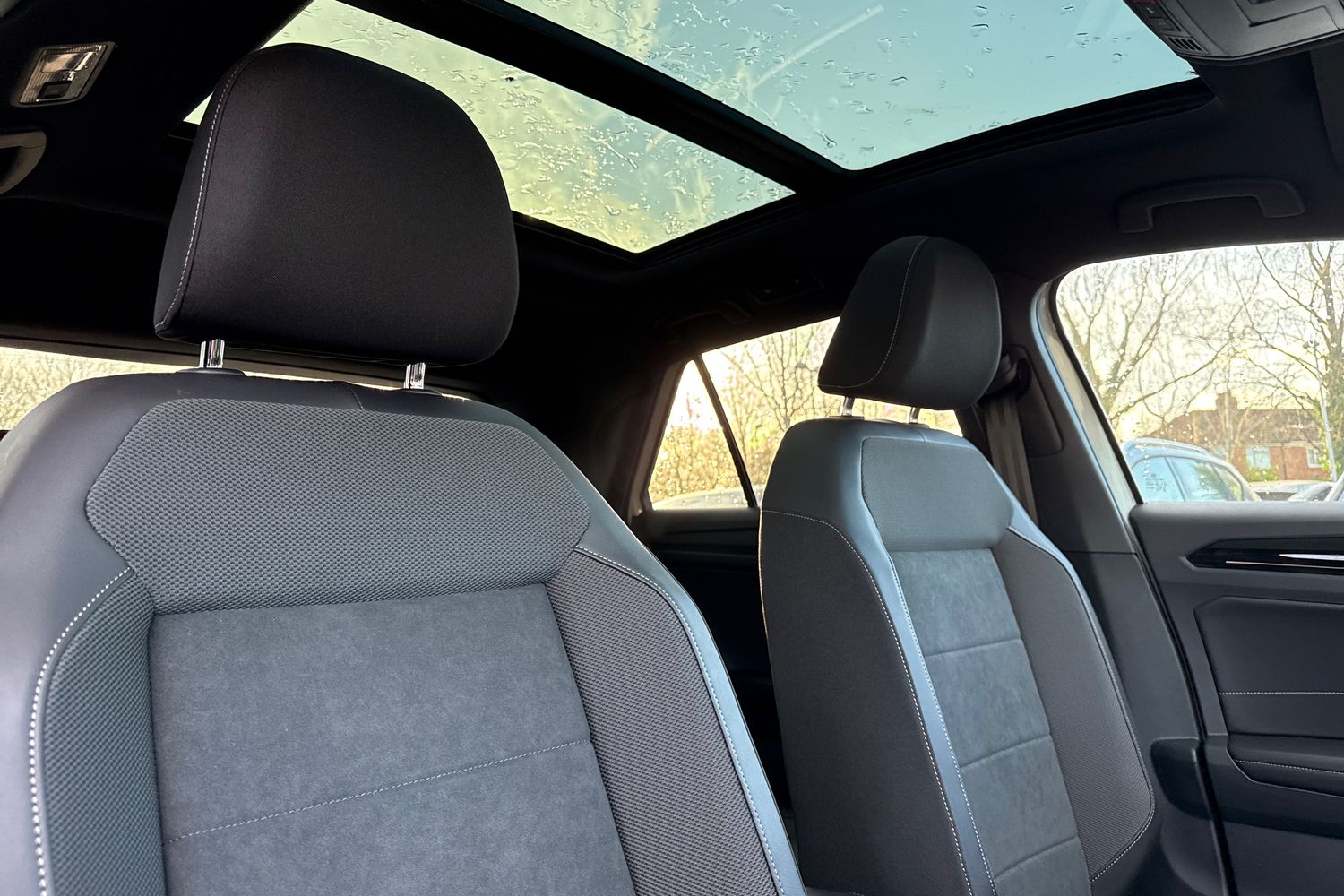 Used Volkswagen T-Roc 2025 for sale - 76985353: Photo 23