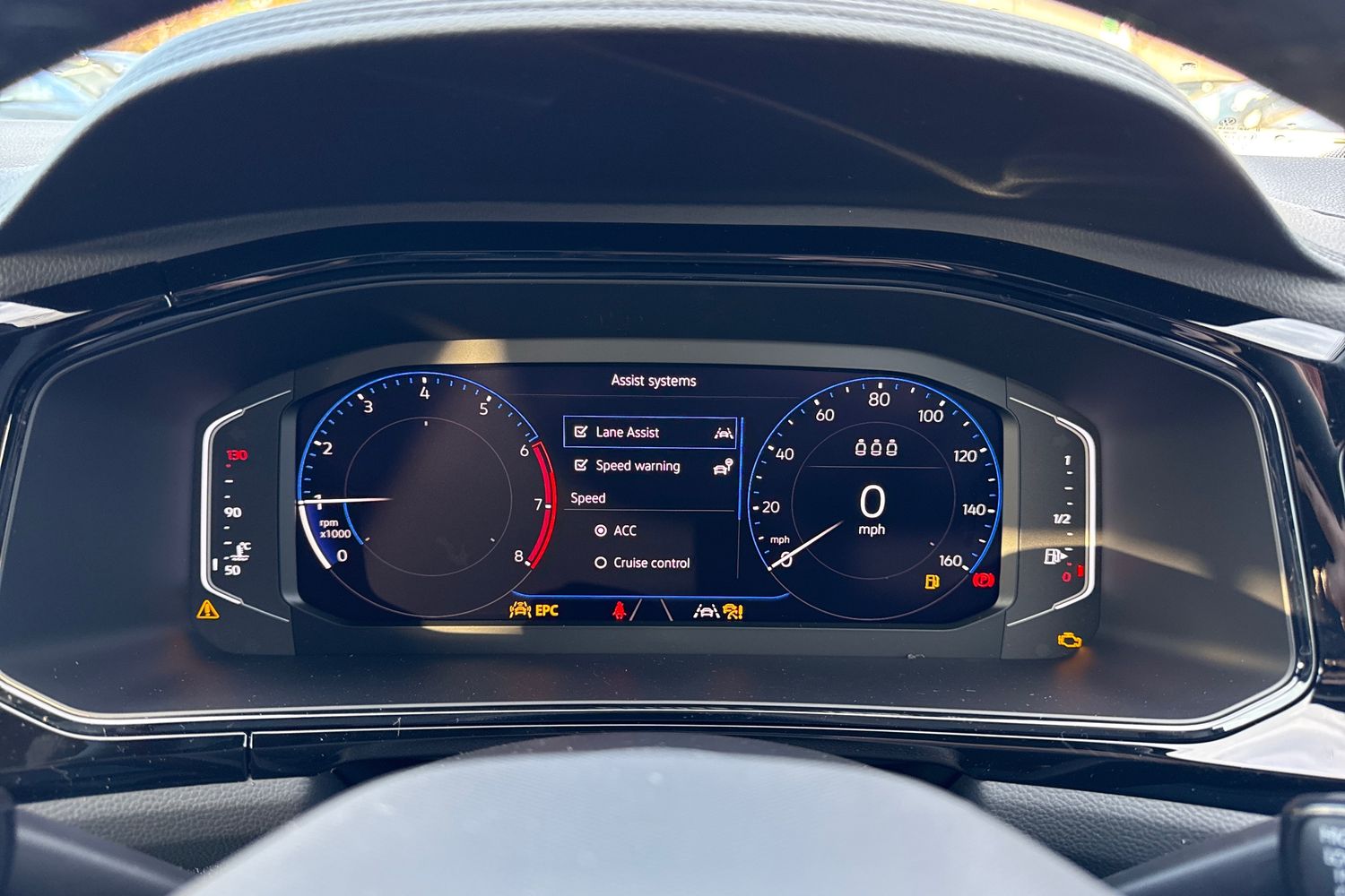 Used Volkswagen T-Roc 2025 for sale - 76985353: Photo 34