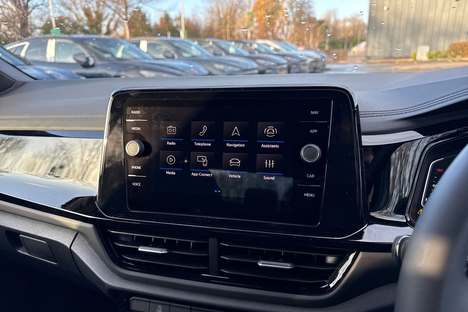 Used Volkswagen T-Roc 2025 for sale - 76985353: Photo 42