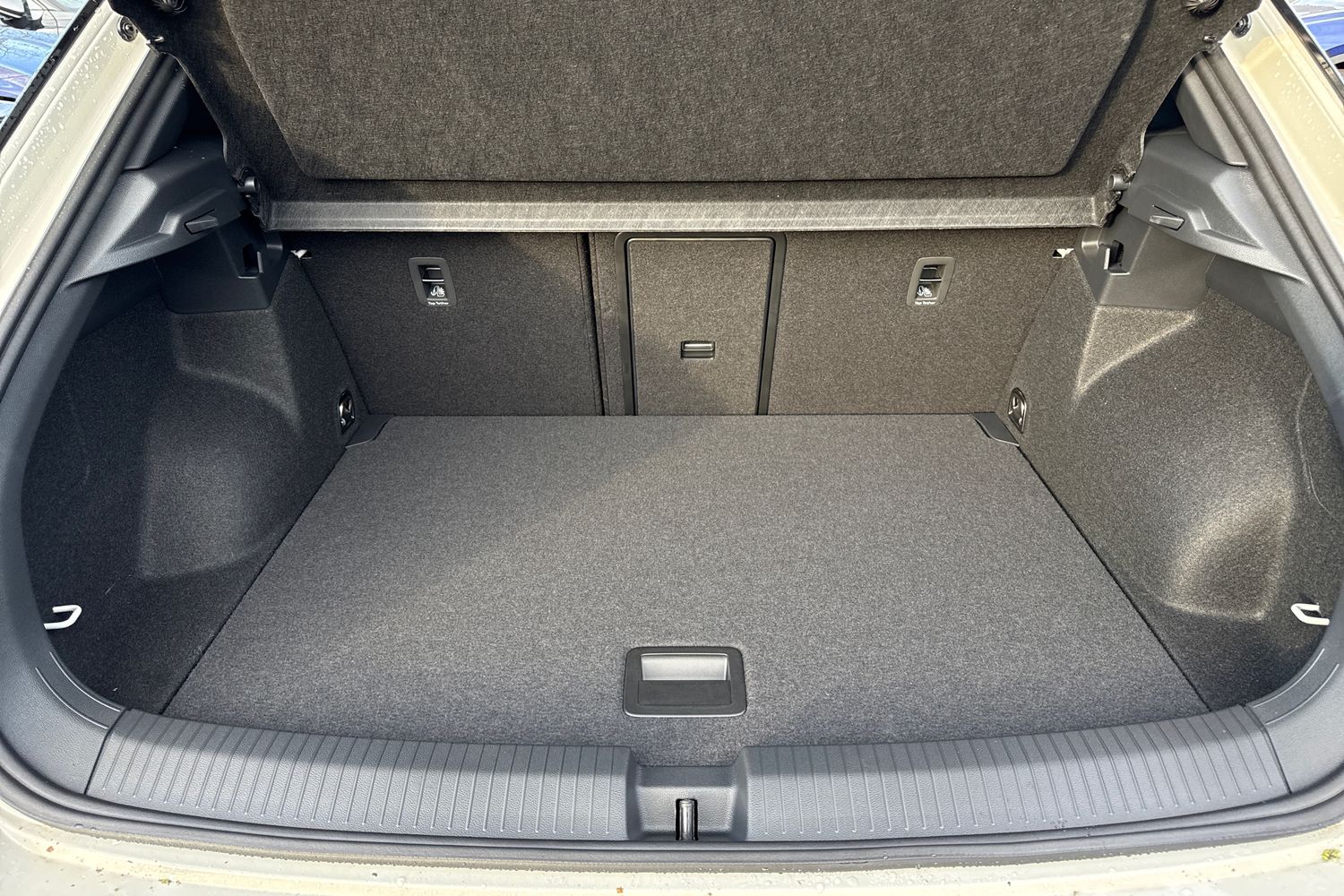 Used Volkswagen T-Roc 2025 for sale - 76985353: Photo 6