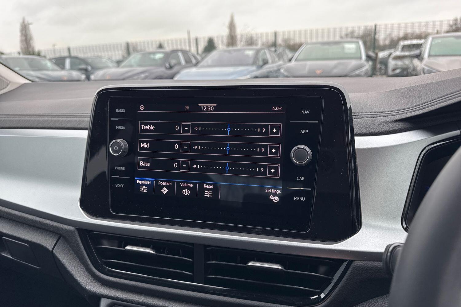 Used Volkswagen T-Roc 2026 for sale - 77368392: Photo 45