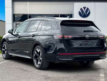 Used Volkswagen Passat 2025 for sale - 74155621: Photo