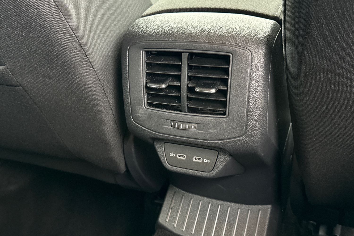 Used Volkswagen T-Roc 2025 for sale - 77642044: Photo 36