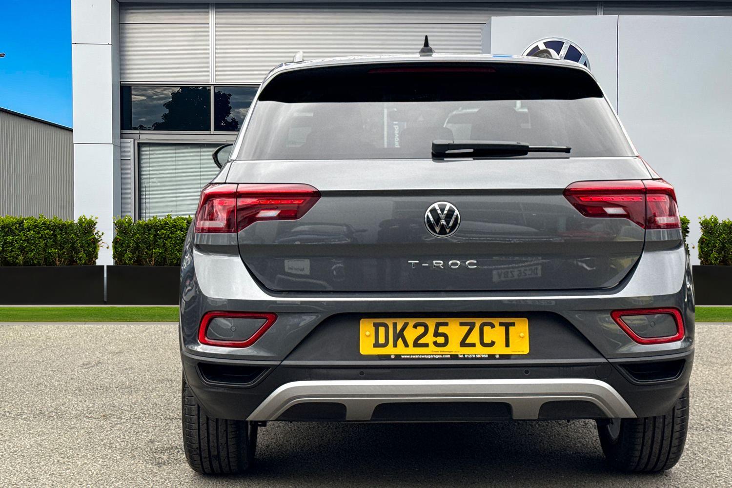 Used Volkswagen T-Roc 2025 for sale - 77642044: Photo 4