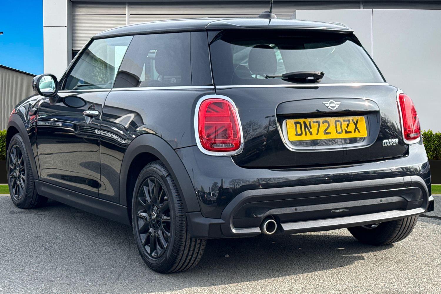 Used MINI Hatch 2022 for sale - 77963501: Photo 2