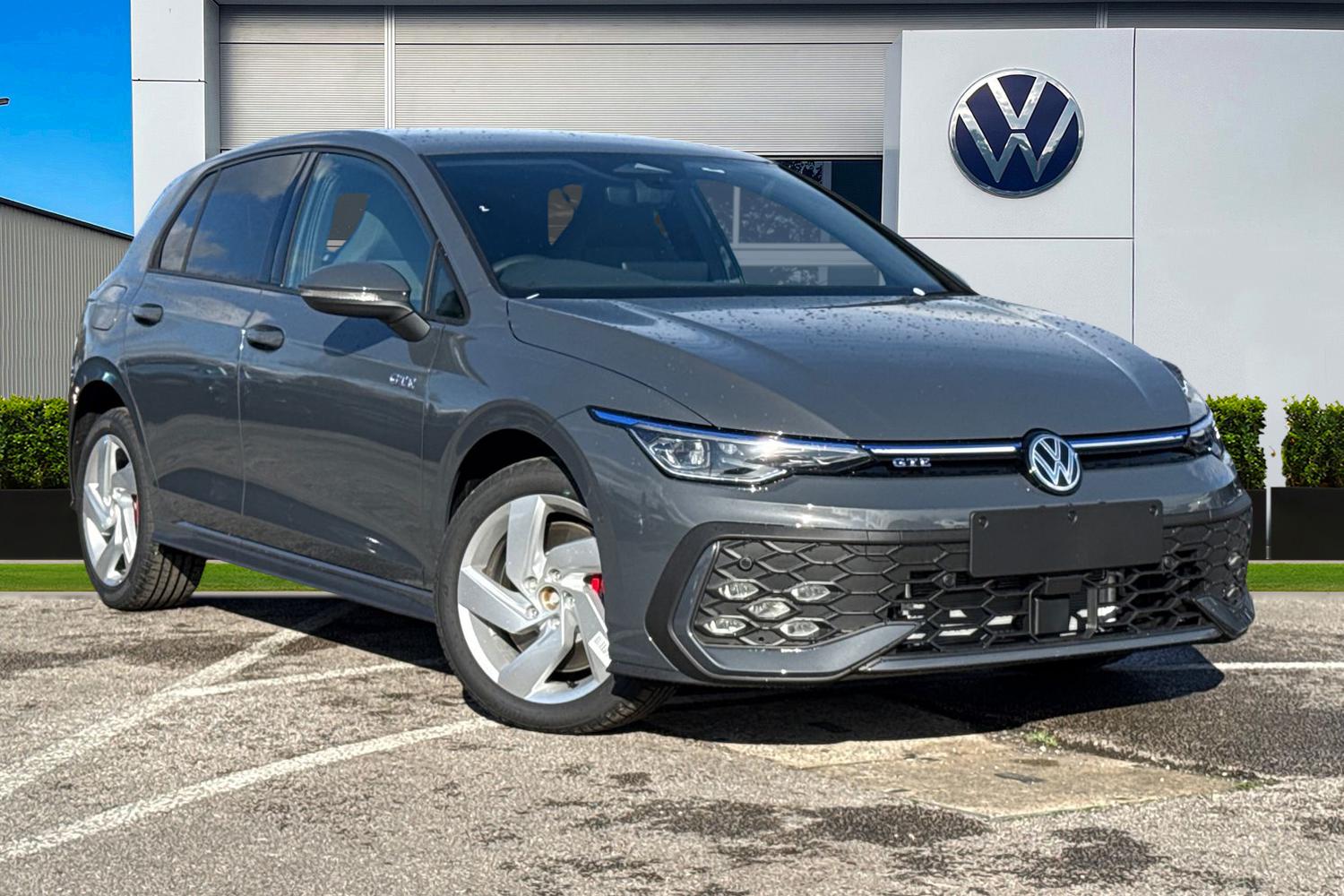 Used Volkswagen Golf 2025 for sale - 76374771: Photo 1
