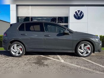 Used Volkswagen Golf 2025 for sale - 76374771: Photo