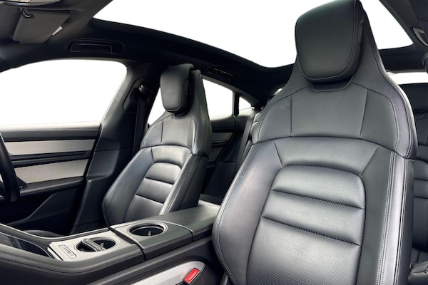 Used Porsche Taycan 2021 for sale - 76194168: Photo 11