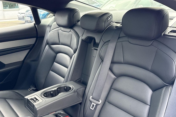 Used Porsche Taycan 2021 for sale - 76194168: Photo 14